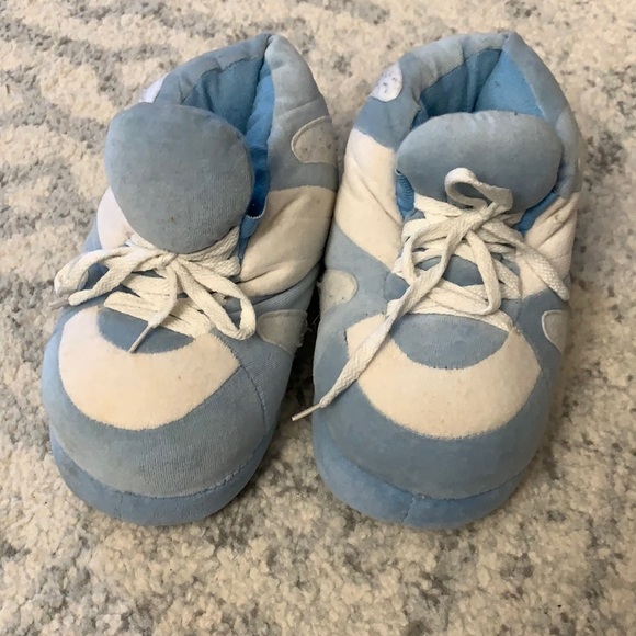 Kids Plush Slippers - Picture 1 of 2